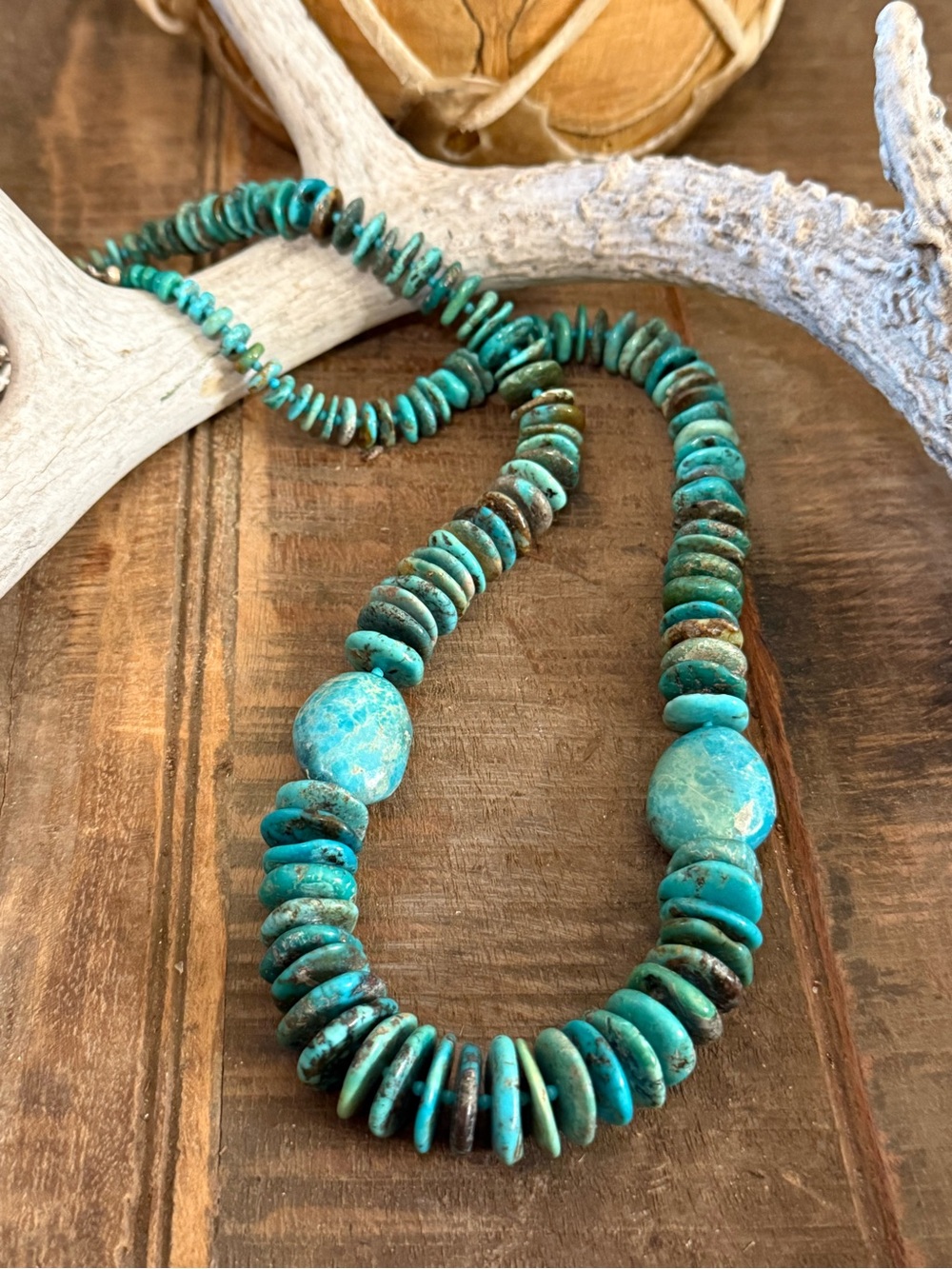 Graduated Hubei Turquoise Necklace- The Wind River Necklace